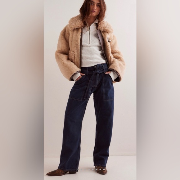 New Free People 30 We the Free Blue Jay Belted Boyfriend Jeans in Night Vision - Picture 1 of 11